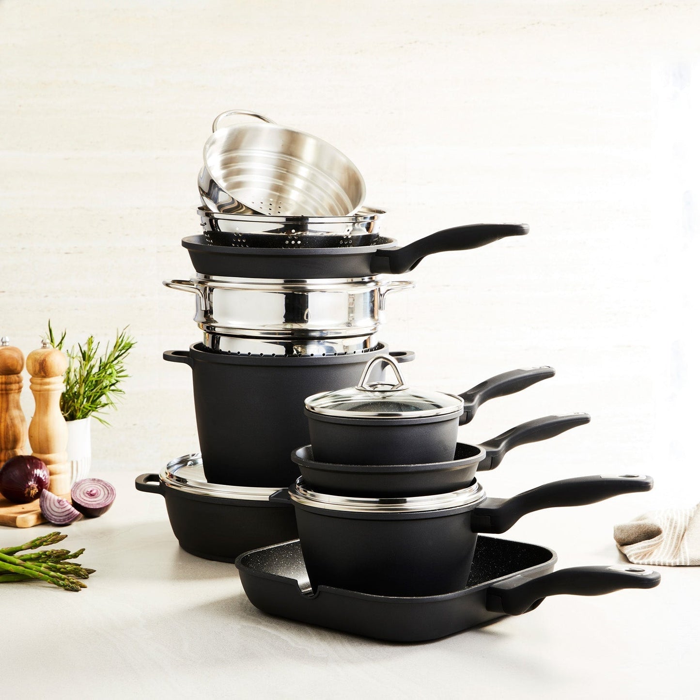A sleek spiralizer with a vibrant design ready for kitchen use - Baccarat prepare spiraliser