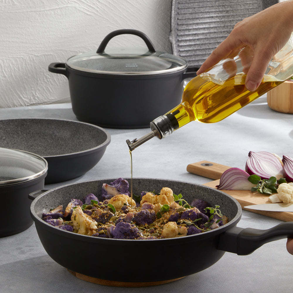 Non-stick pan with induction-ready feature gray color - Baccarat Never Eva Stick 6 piece cookset
