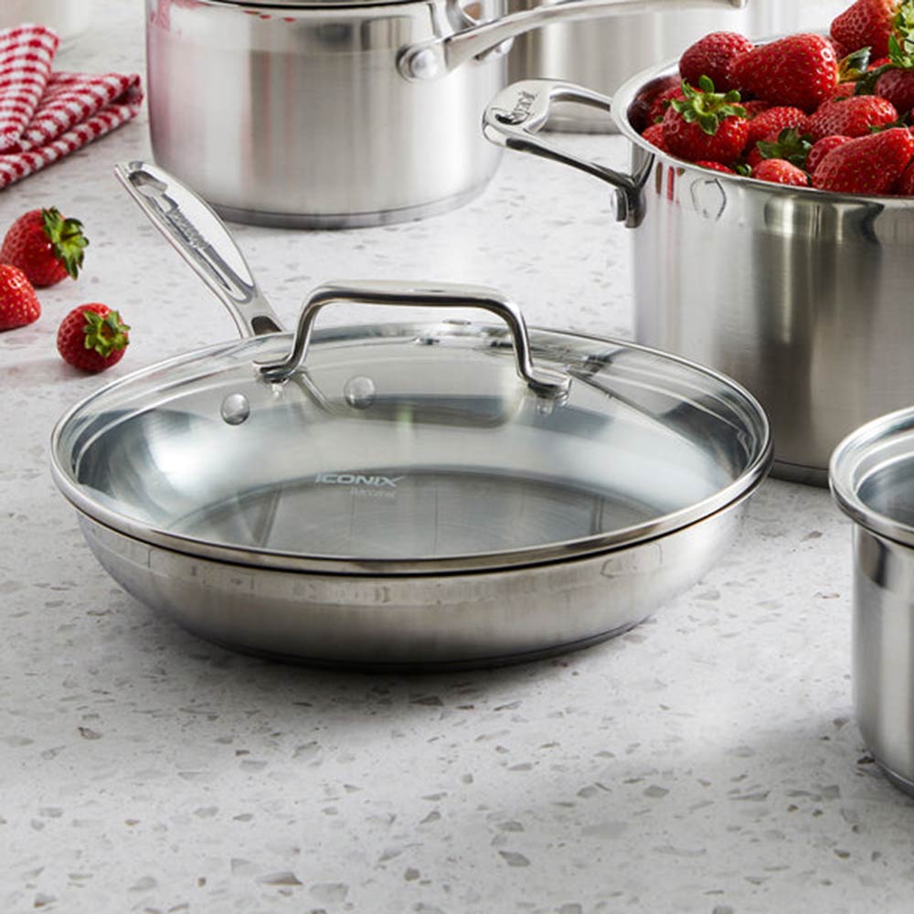 A premium nonstick frypan with a durable design and elegant finish - Baccarat Iconix