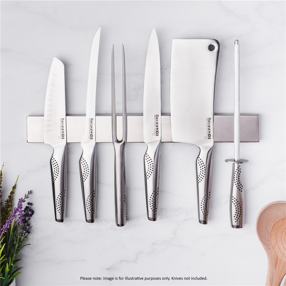Magnetic stainless steel knife holder with five silver knives on a marble surface - Baccarat id3