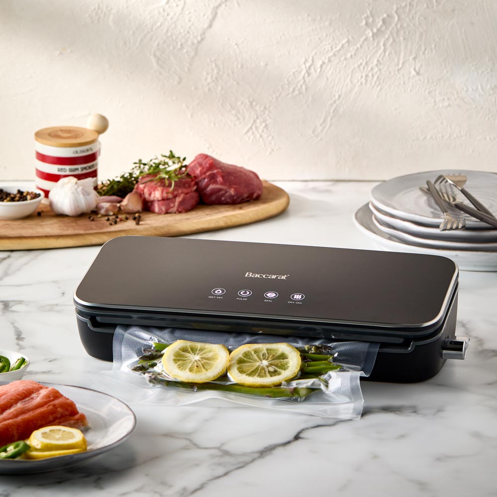 Open UV sterilizer box with white light tube and black exterior compact air fryer 5 7l - Baccarat