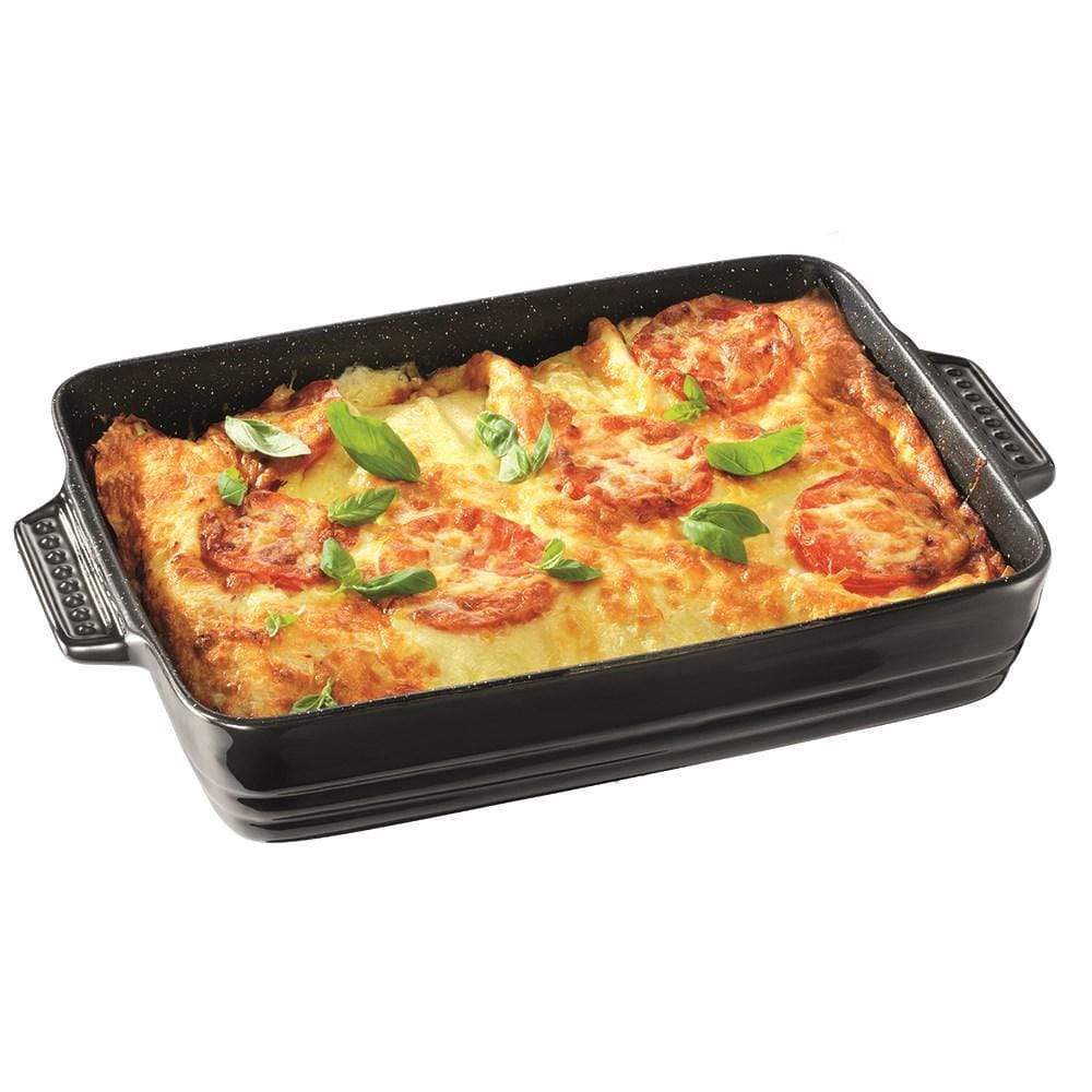 a 40cm lasagne dish with platter lid filled with delicious food in stylish design - Baccarat stone