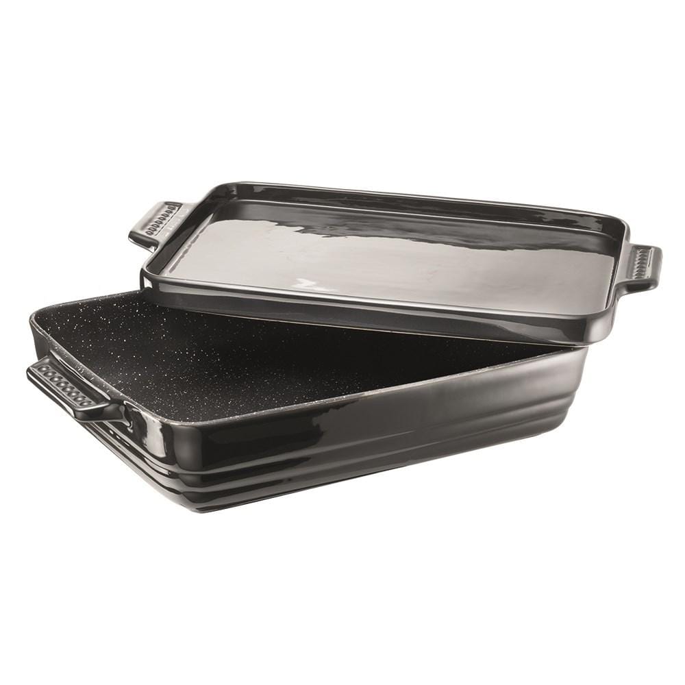 a 40cm lasagne dish with platter lid filled with delicious food in stylish design - Baccarat stone