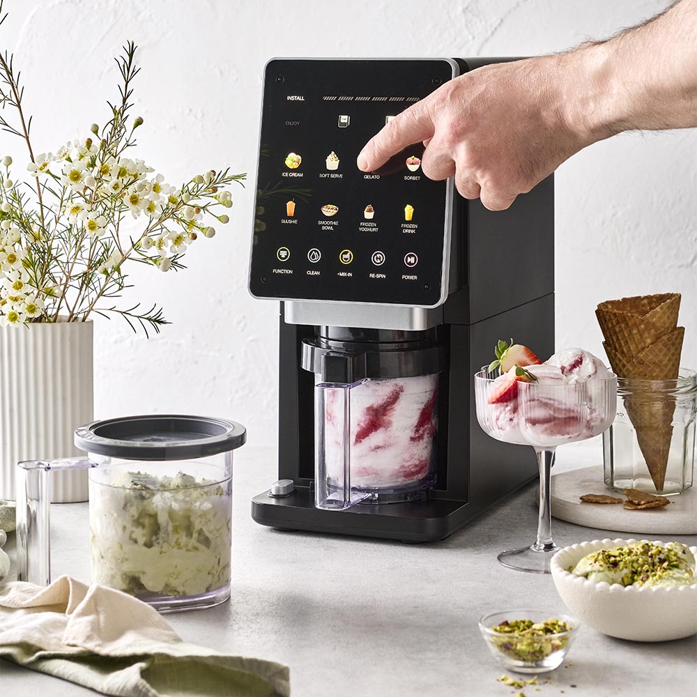 Baccarat The Whip Ice Cream & Frozen Yoghurt Machine Black