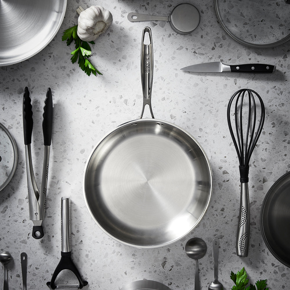 A premium nonstick frypan with a durable design and elegant finish - Baccarat Iconix