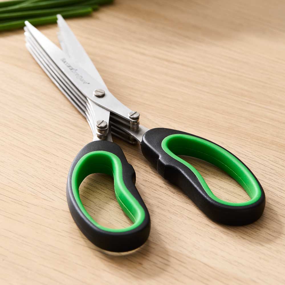Baccarat Prepare Herb Scissors at Baccarat