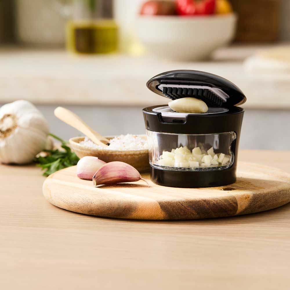 Baccarat Prepare Garlic Dice at Baccarat