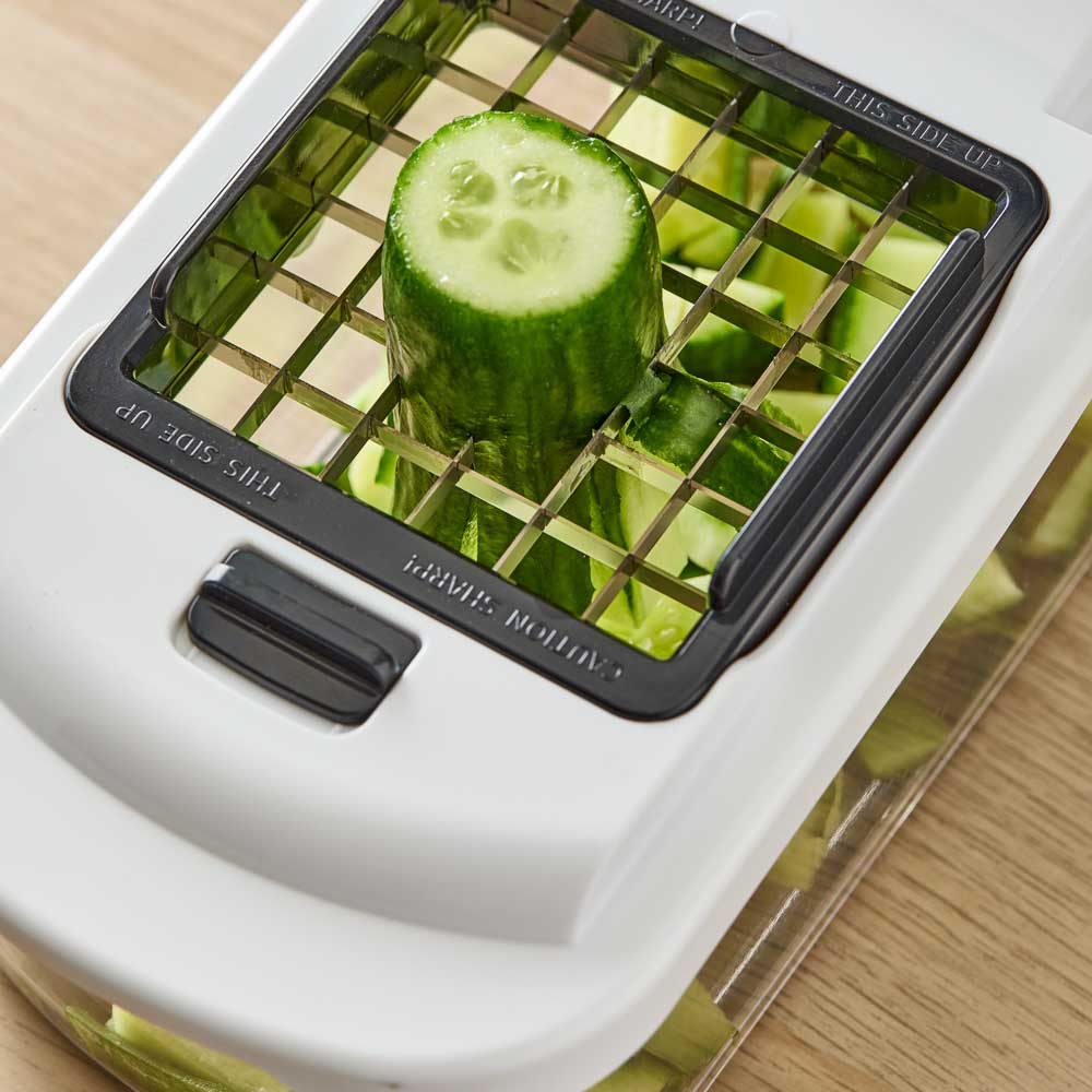 Baccarat Prepare Croc Chop at Baccarat