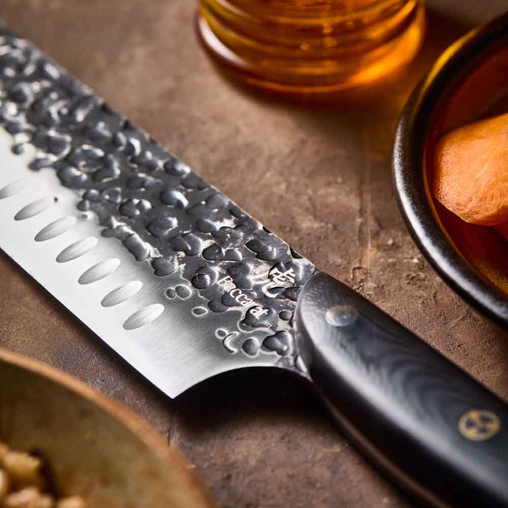 Baccarat KUROI KIBA Santoku Knife 18cm detail image of blade at Baccarat