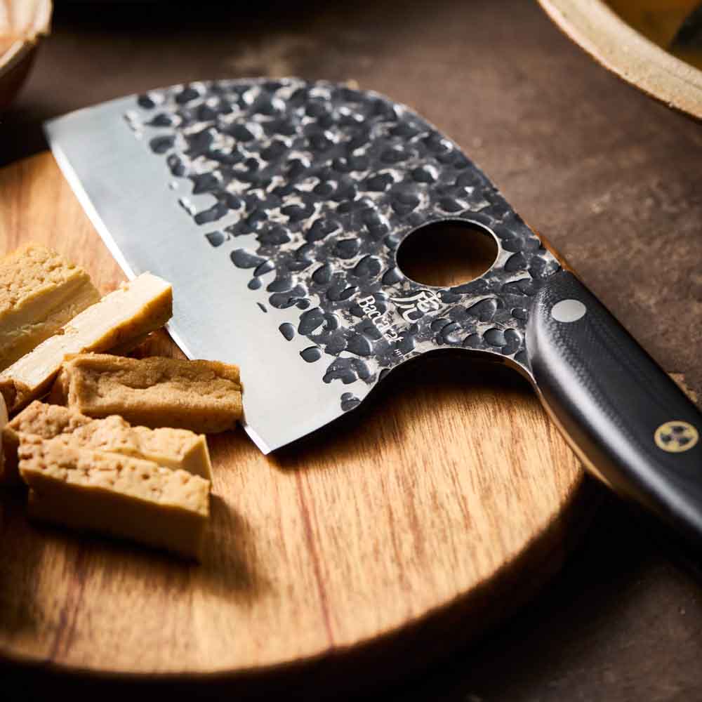 Baccarat KUROI KIBA Moon Knife 12.5cm detail image at Baccarat