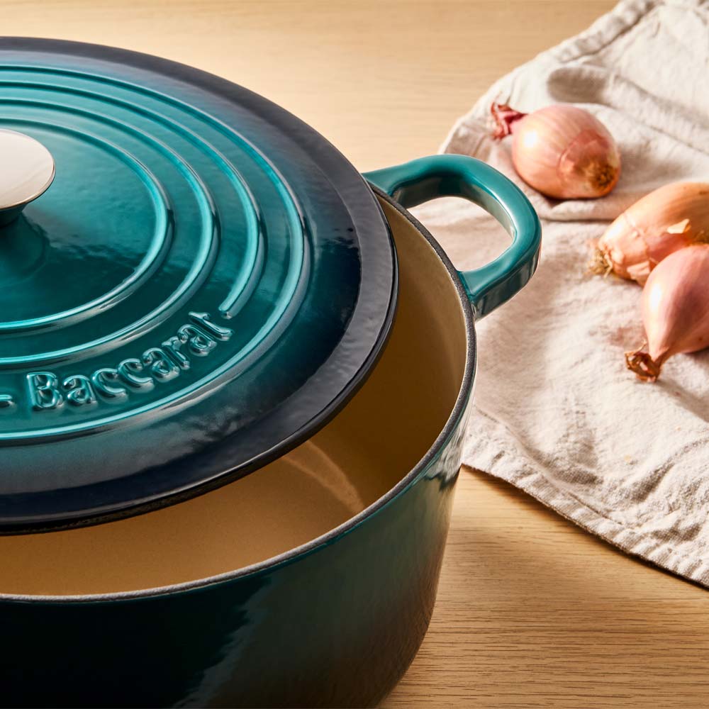 Baccarat Le Connoisseur Cast Iron Round French Oven 6.3L Lagoon Blue at Baccarat