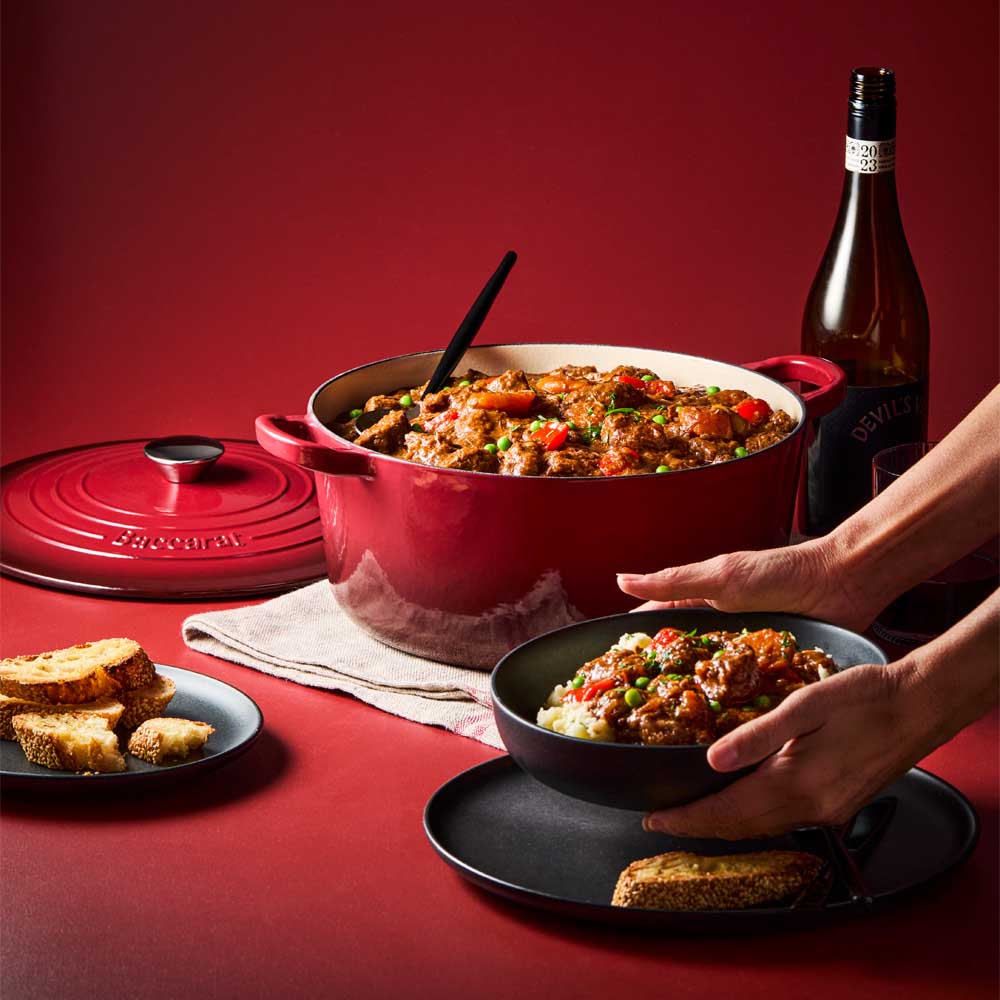 Baccarat Le Connoisseur Cast Iron Round French Oven 6.3L Merlot - Limited Edition